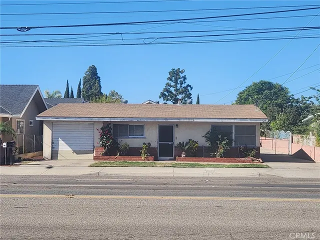 $1,100,000 | 812 North Euclid Street, Santa Ana, CA 92703