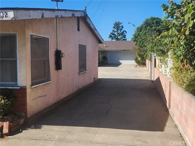 $1,100,000 | 812 North Euclid Street, Santa Ana, CA 92703
