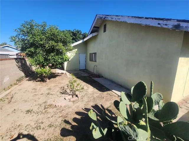 $1,100,000 | 812 North Euclid Street, Santa Ana, CA 92703