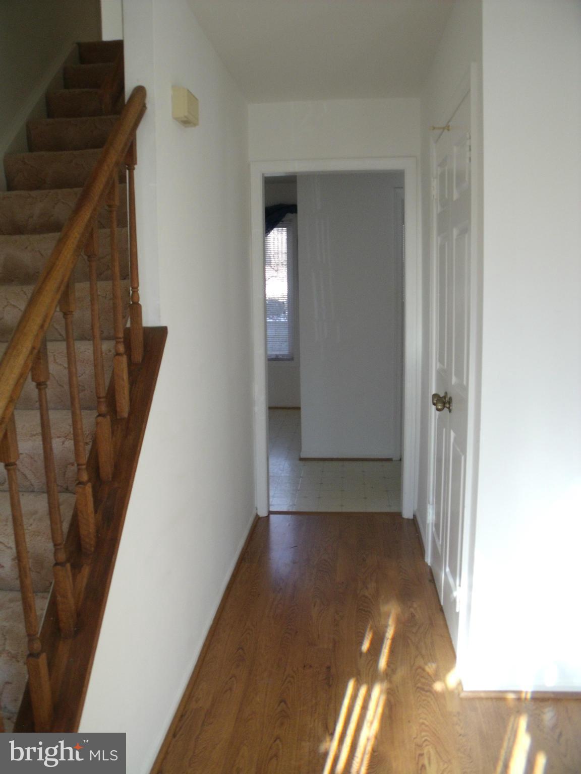 8110 Viola Street Springfield, VA 22152 - Photo 2 of 30 Foyer