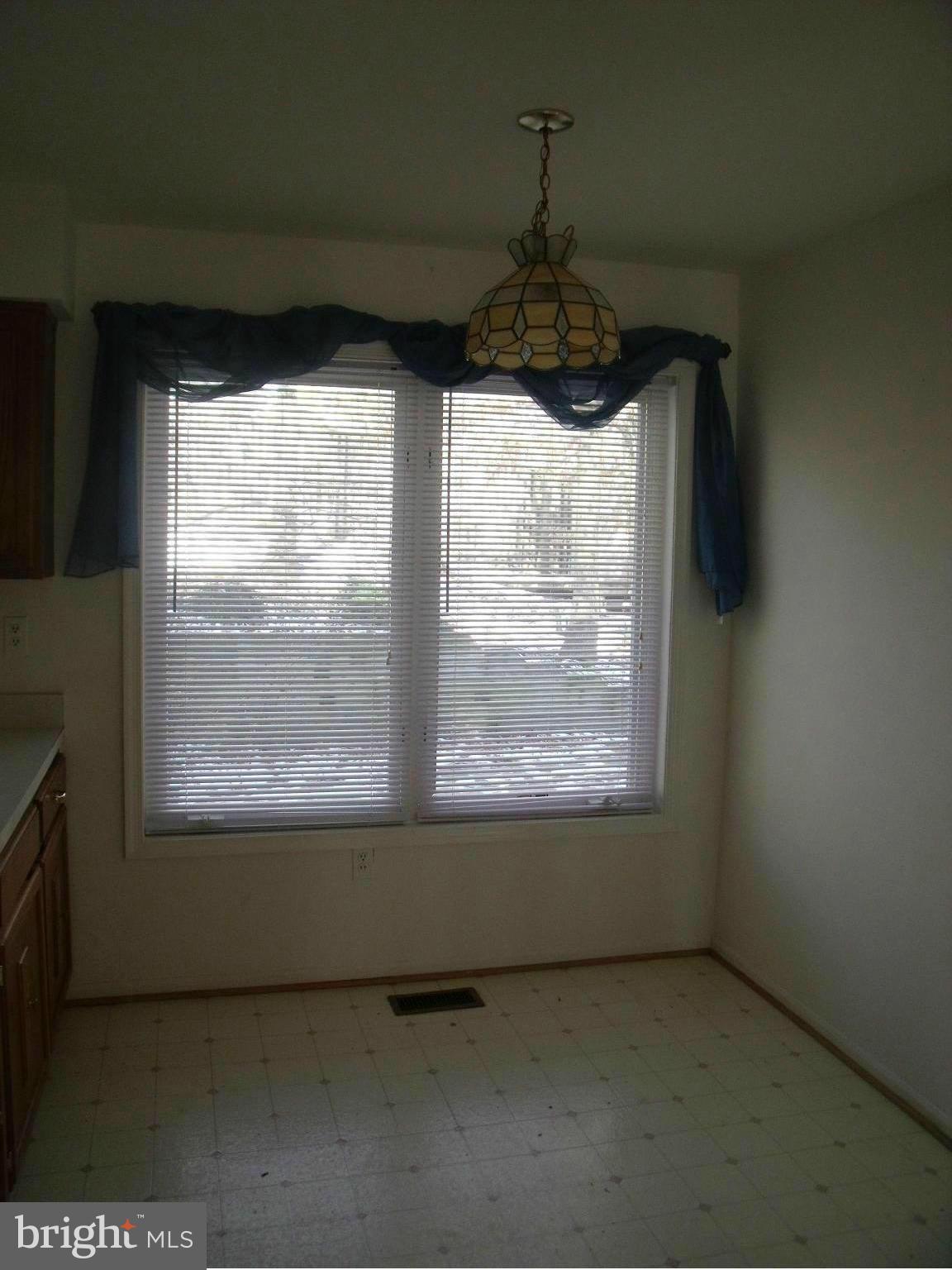 8110 Viola Street Springfield, VA 22152 - Photo 8 of 30 Kitchen
