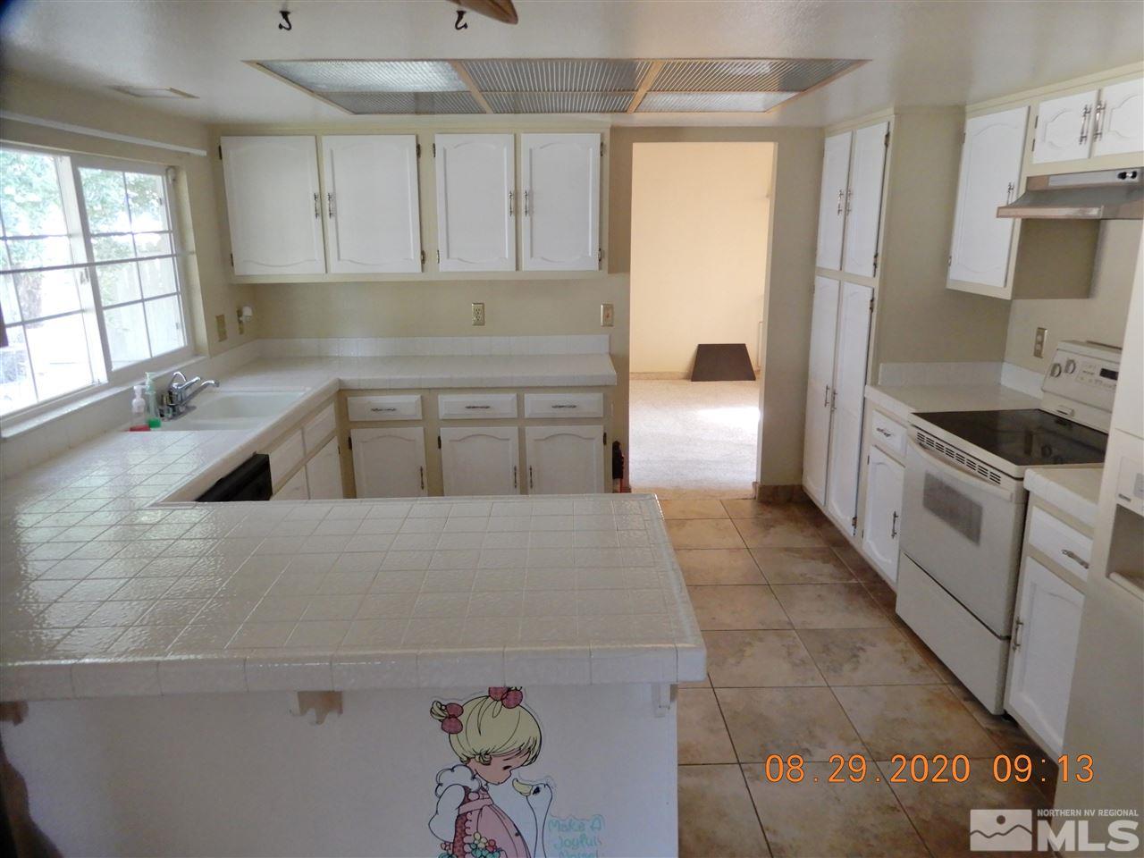 3925 Parque Verde Lane Reno, NV 89502 - Photo 4 of 18 Photo 4