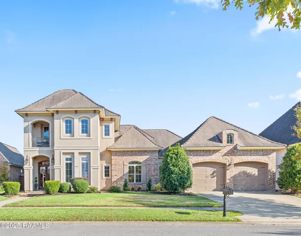 $744,900 | 203 Rue De Chambery, Broussard, LA 70518