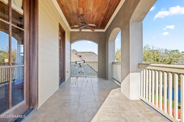 $744,900 | 203 Rue De Chambery, Broussard, LA 70518