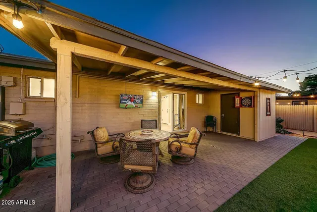 $2,400 | 602 East Vista Del Cerro Drive, Tempe, AZ 85281