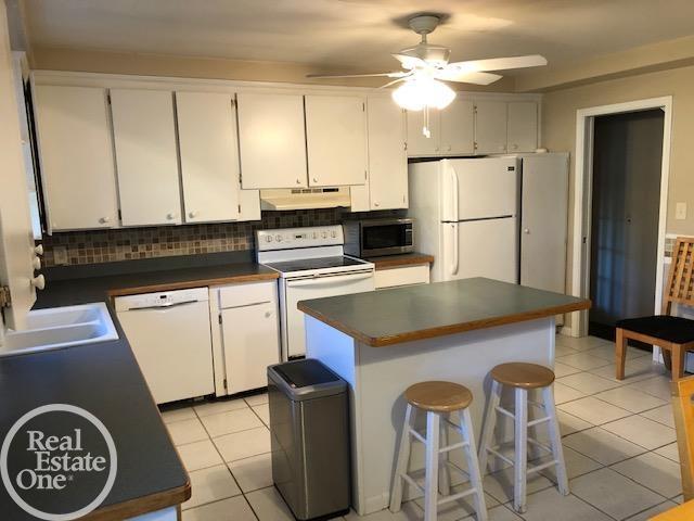 54982 Ridge Road New Baltimore, MI 48047 - Photo 11 of 37 50059774-10.JPG