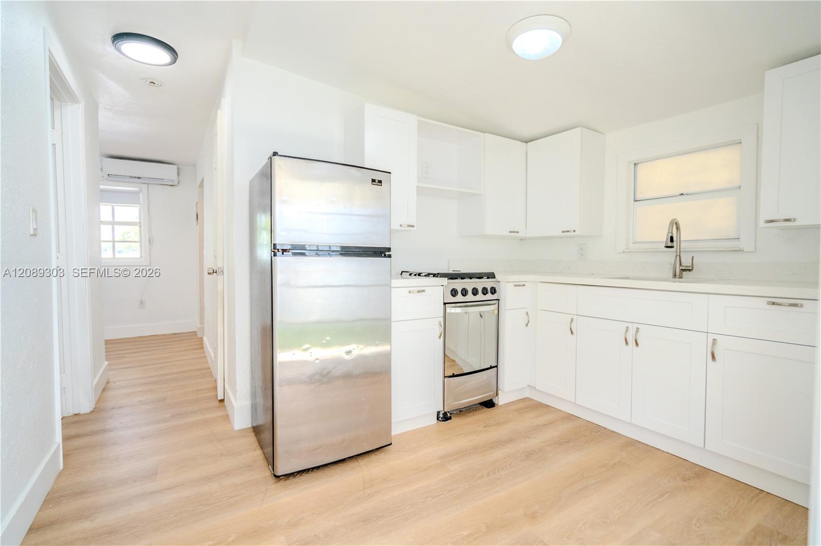 27 Southwest 55th Avenue Road, Unit R Miami, FL 33134 - Photo 2 of 15 Gallery Image 2