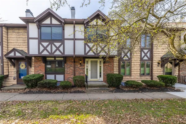 $259,900 | 143 New Wickham Drive, Penfield, NY 14526