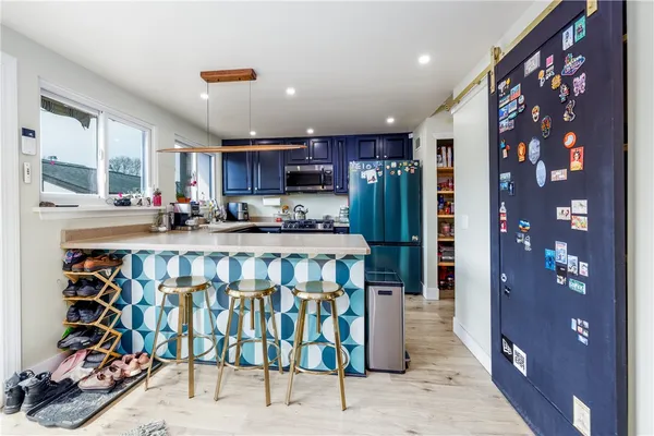 $259,900 | 143 New Wickham Drive, Penfield, NY 14526