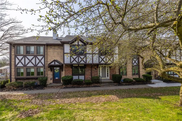 $259,900 | 143 New Wickham Drive, Penfield, NY 14526