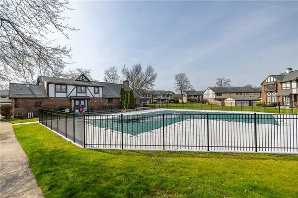 $259,900 | 143 New Wickham Drive, Penfield, NY 14526