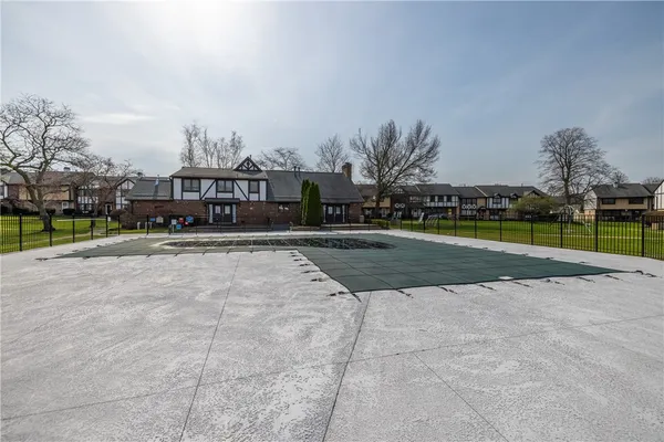 $259,900 | 143 New Wickham Drive, Penfield, NY 14526