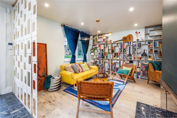 $259,900 | 143 New Wickham Drive, Penfield, NY 14526