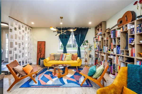 $259,900 | 143 New Wickham Drive, Penfield, NY 14526