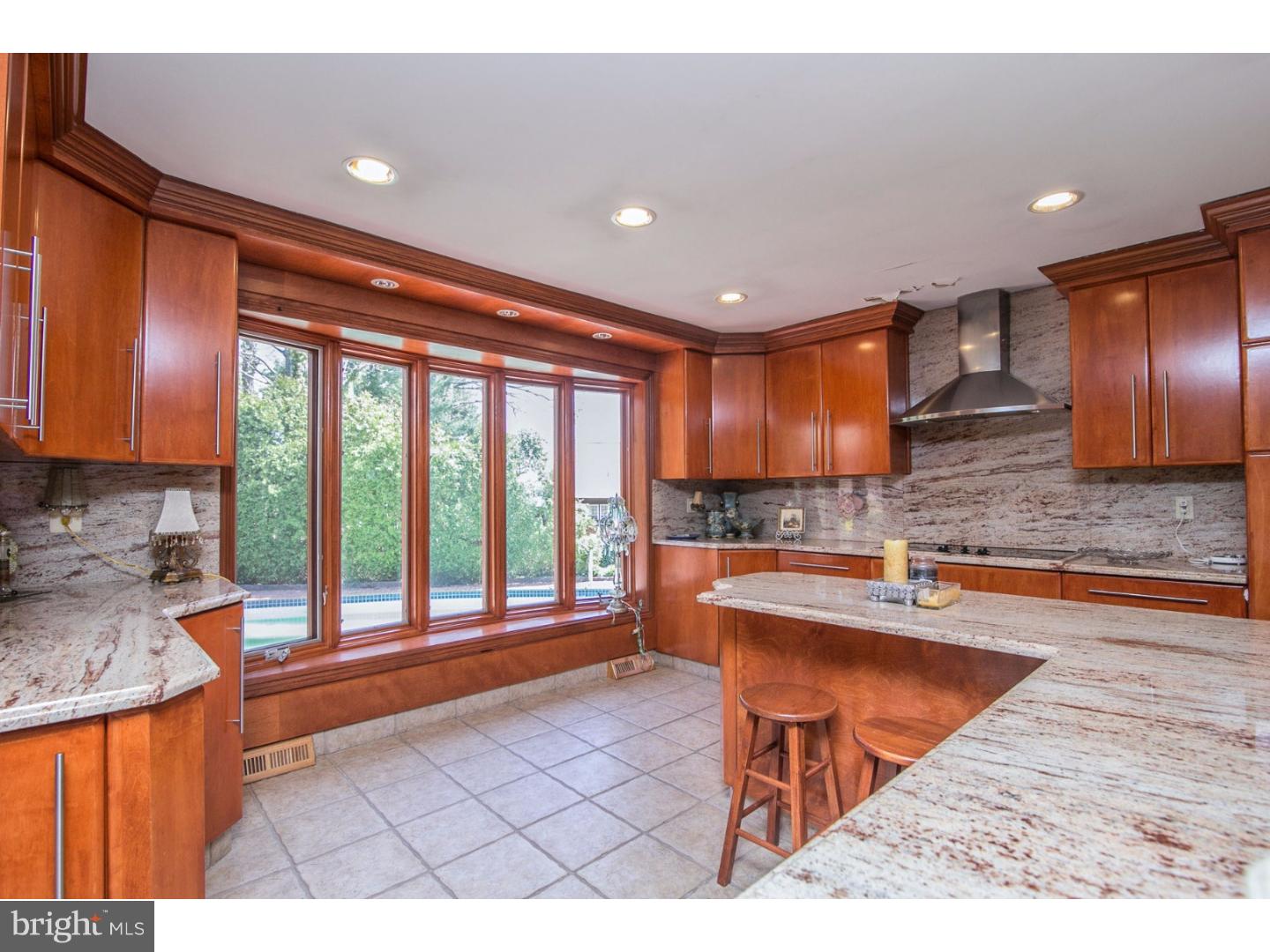 3715 Ridgeview Road Huntingdon Valley, PA 19006 - Photo 5 of 24 Gallery Image 5