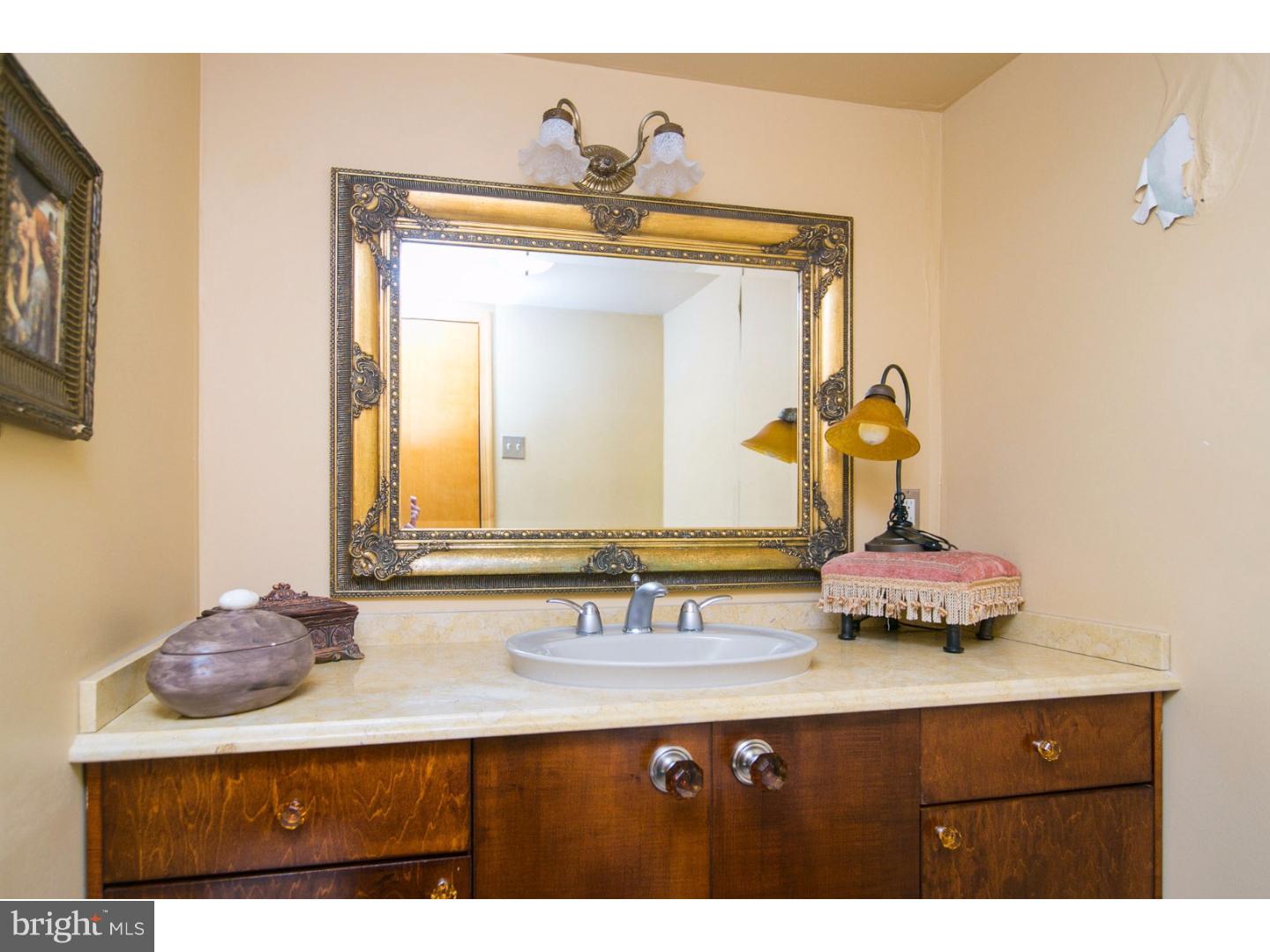 3715 Ridgeview Road Huntingdon Valley, PA 19006 - Photo 8 of 24 Gallery Image 8