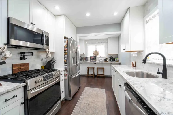 $749,999 | 2381 Yorktown Street, Oceanside, NY 11572