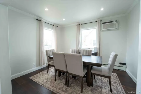 $749,999 | 2381 Yorktown Street, Oceanside, NY 11572
