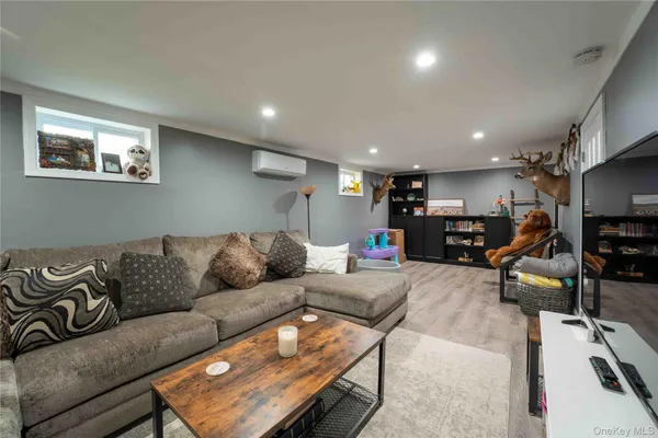 $749,999 | 2381 Yorktown Street, Oceanside, NY 11572