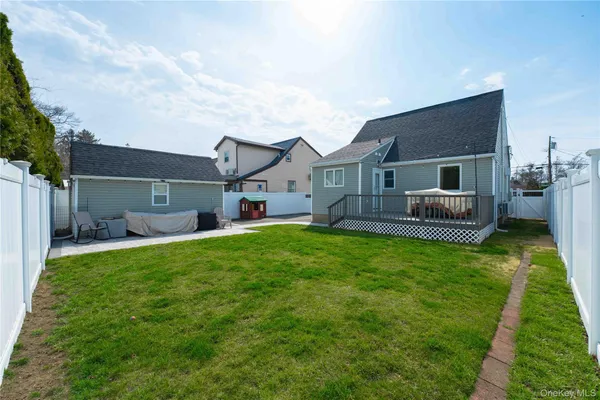 $749,999 | 2381 Yorktown Street, Oceanside, NY 11572