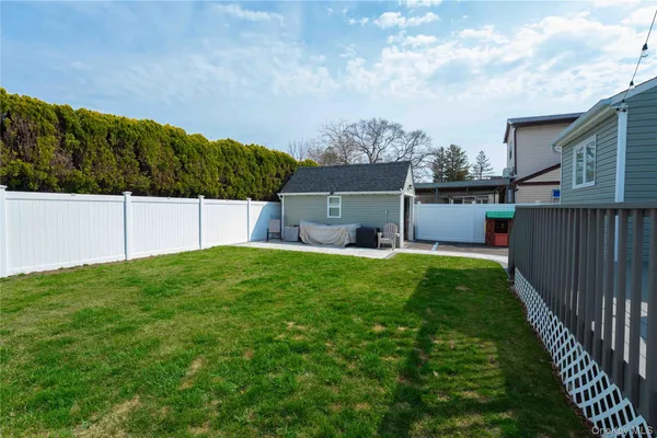 $749,999 | 2381 Yorktown Street, Oceanside, NY 11572