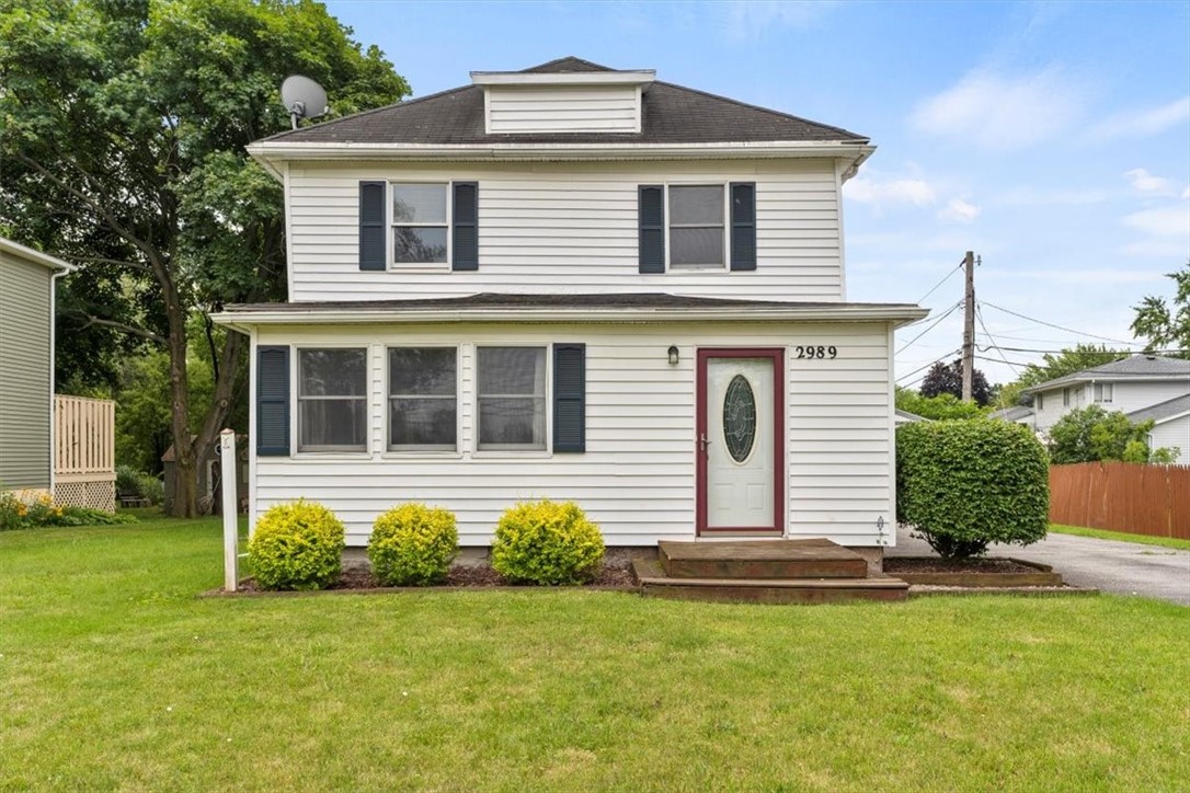 2989 Lyell Road Gates, NY 14606 - Photo 1 of 32