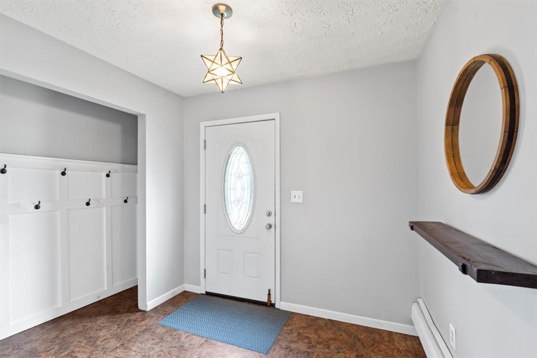 2989 Lyell Road Gates, NY 14606 - Photo 15 of 32