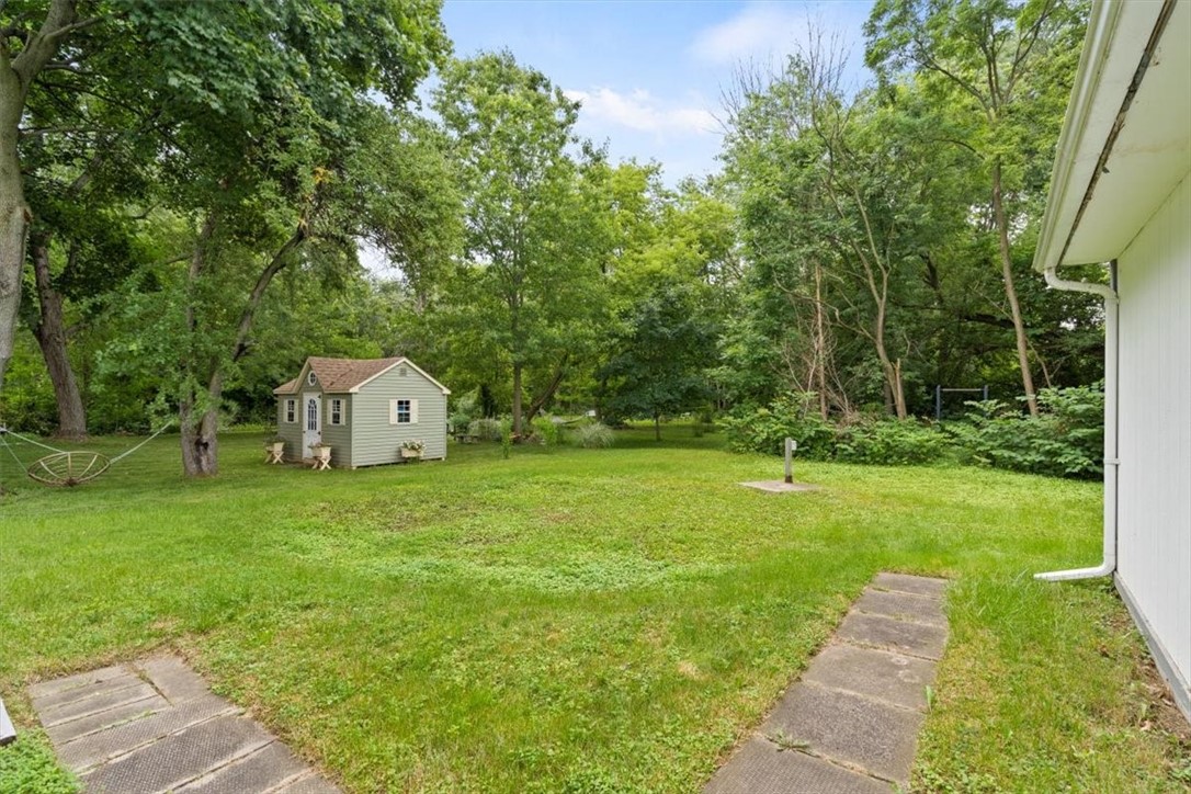 2989 Lyell Road Gates, NY 14606 - Photo 30 of 32