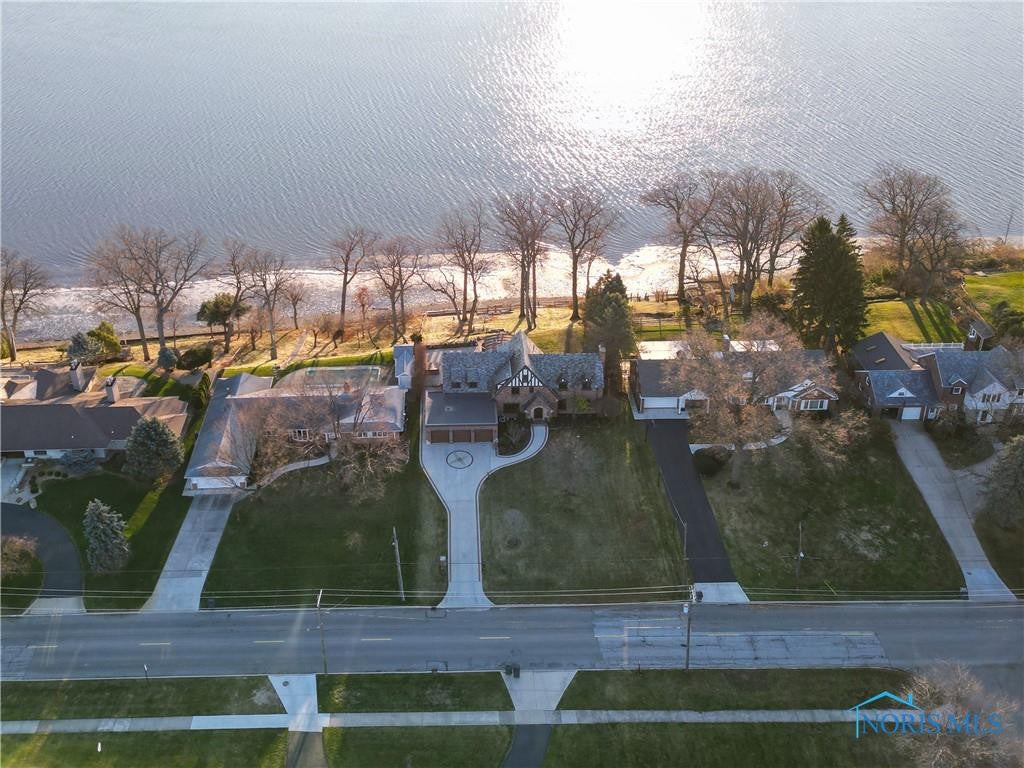 4393 River Road Toledo, OH 43614 - Photo 4 of 47 Gallery Image 4