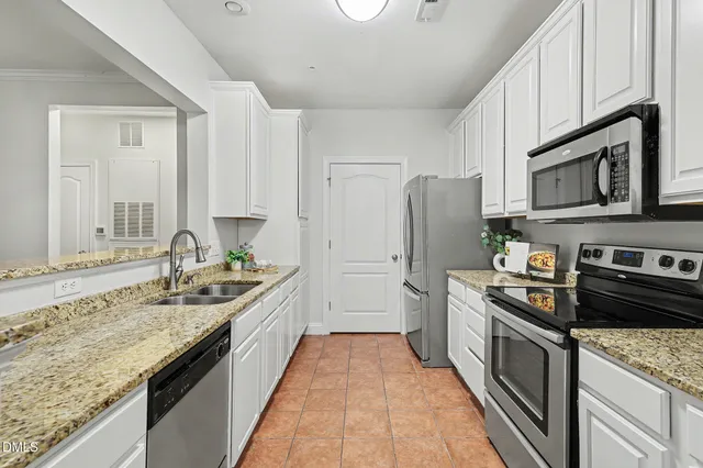 $299,000 | 2810 Bedford Green Drive, Unit 207, Raleigh, NC 27604