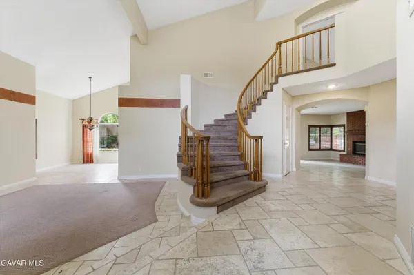 a view of entryway and hall