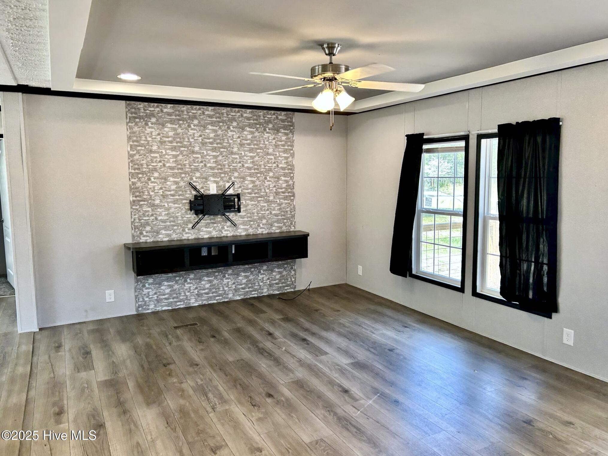 218 Grey Woods Road Rockingham, NC 28379 - Photo 4 of 27 family room