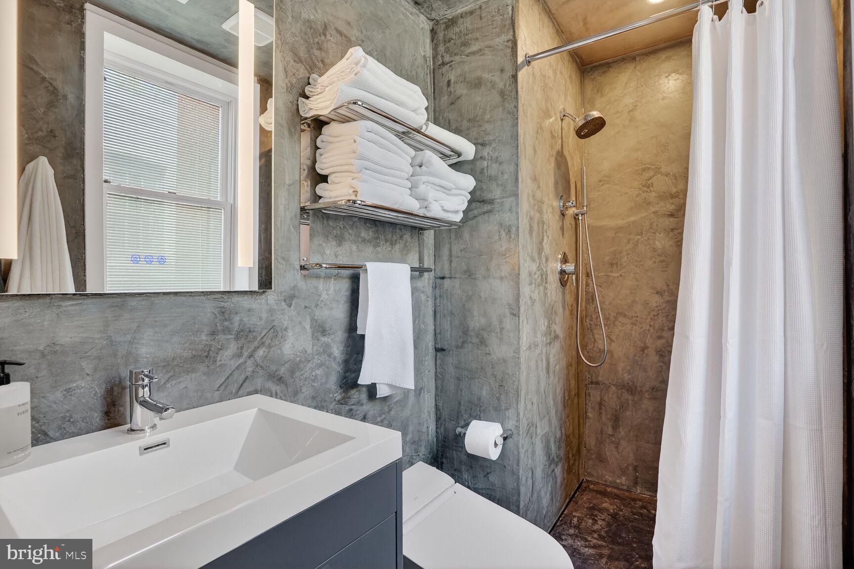 1613 30th Street Northwest, Unit 3N Washington, DC 20007 - Photo 24 of 30
