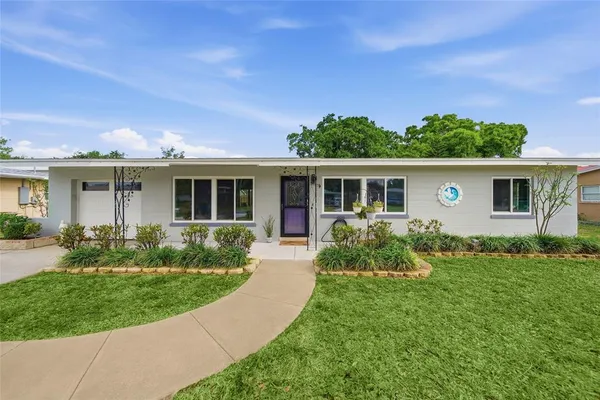 $390,000 | 10871 Grove Terrace, Seminole, FL 33772