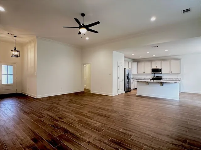 $2,600 | 42568 Wynstone Drive, Prairieville, LA 70769