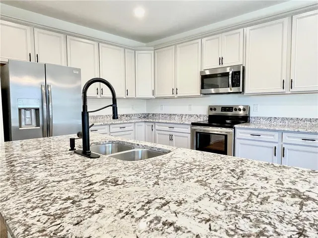 $2,600 | 42568 Wynstone Drive, Prairieville, LA 70769