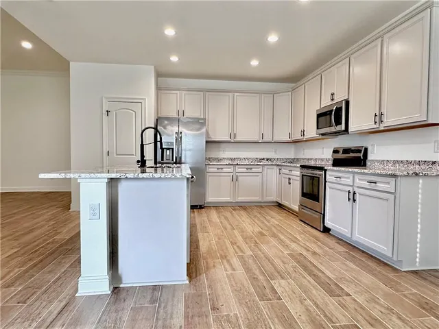 $2,600 | 42568 Wynstone Drive, Prairieville, LA 70769