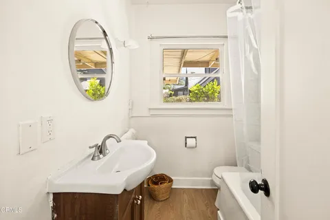 $1,299,000 | 2120-2122 Navarro Avenue, Altadena, CA 91001