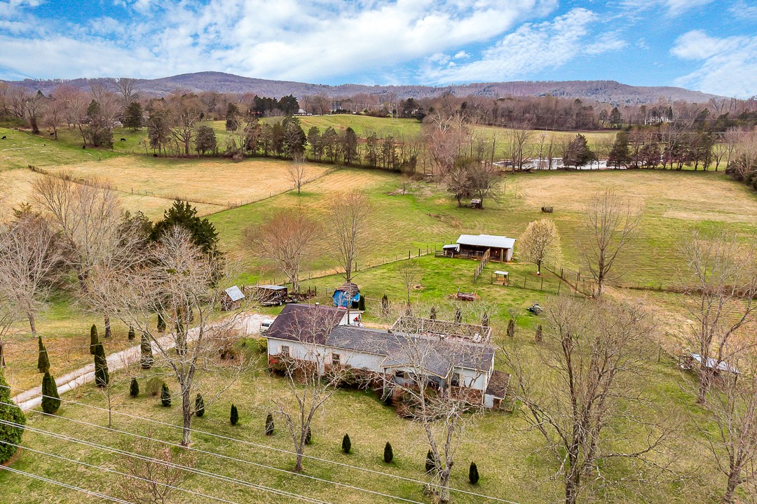 628 Sullivan Knowles Road Sparta, TN 38583 - Photo 2 of 50 Gallery Image 2