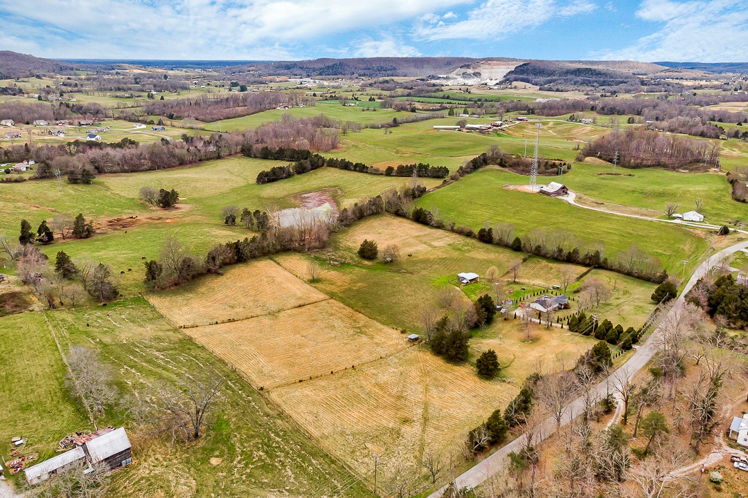 628 Sullivan Knowles Road Sparta, TN 38583 - Photo 7 of 50 Gallery Image 7