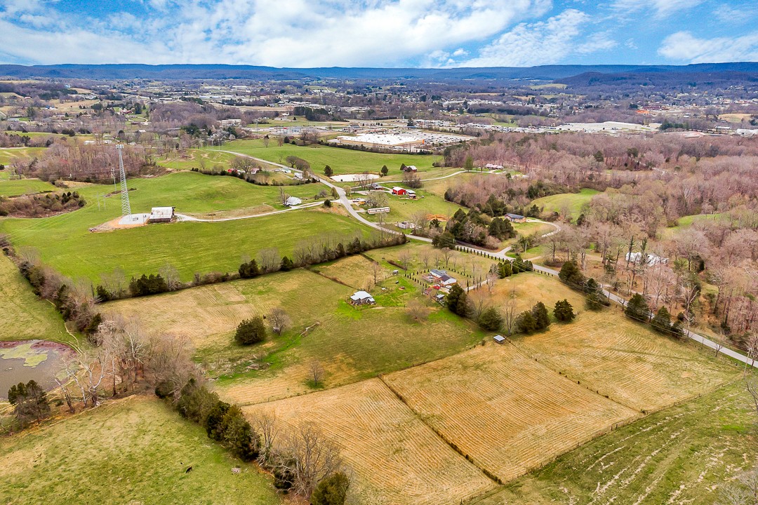 628 Sullivan Knowles Road Sparta, TN 38583 - Photo 9 of 50 Gallery Image 9