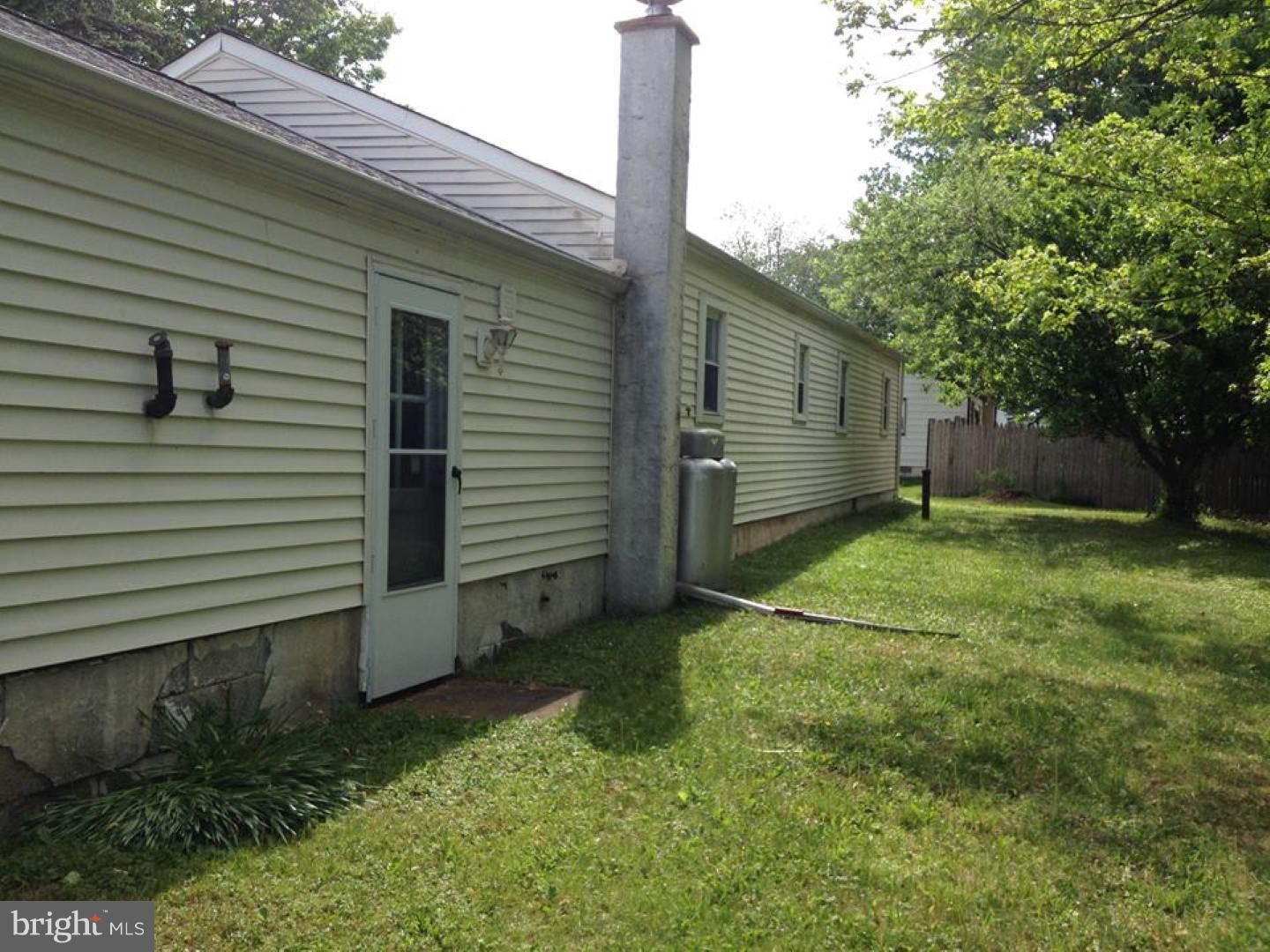 5854 Durham Road Pipersville, PA 18947 - Photo 3 of 16 Exterior Back