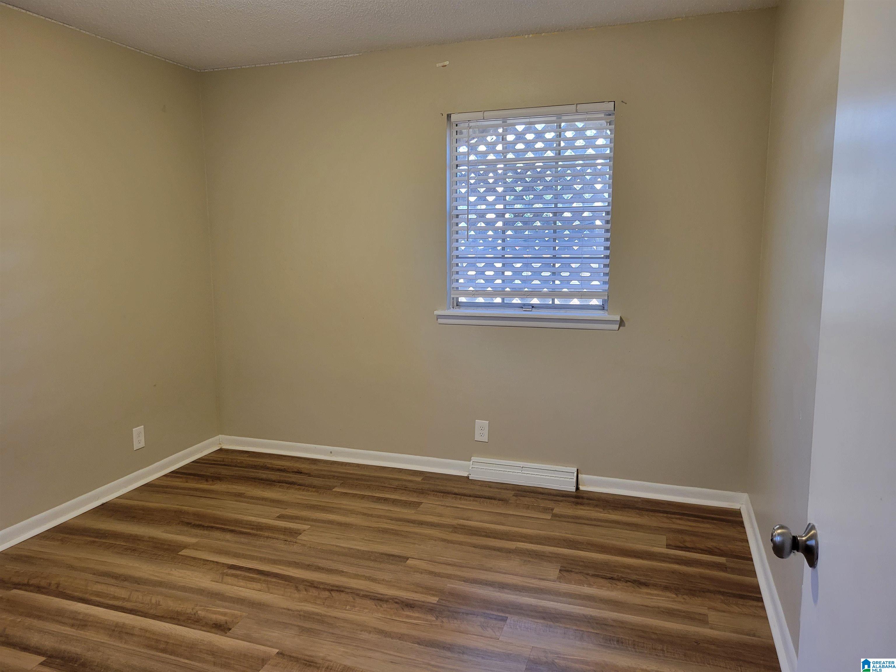 932 Longview Circle Adamsville, AL 35005 - Photo 10 of 15