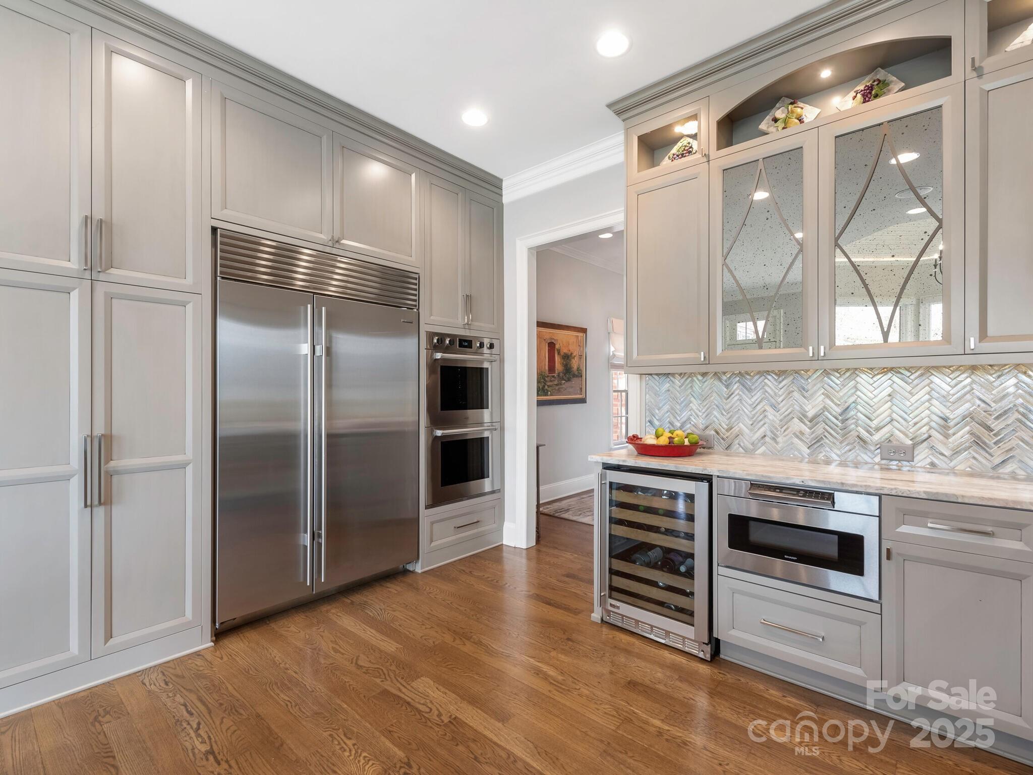 2021 Coniston Place Charlotte, NC 28207 - Photo 7 of 42