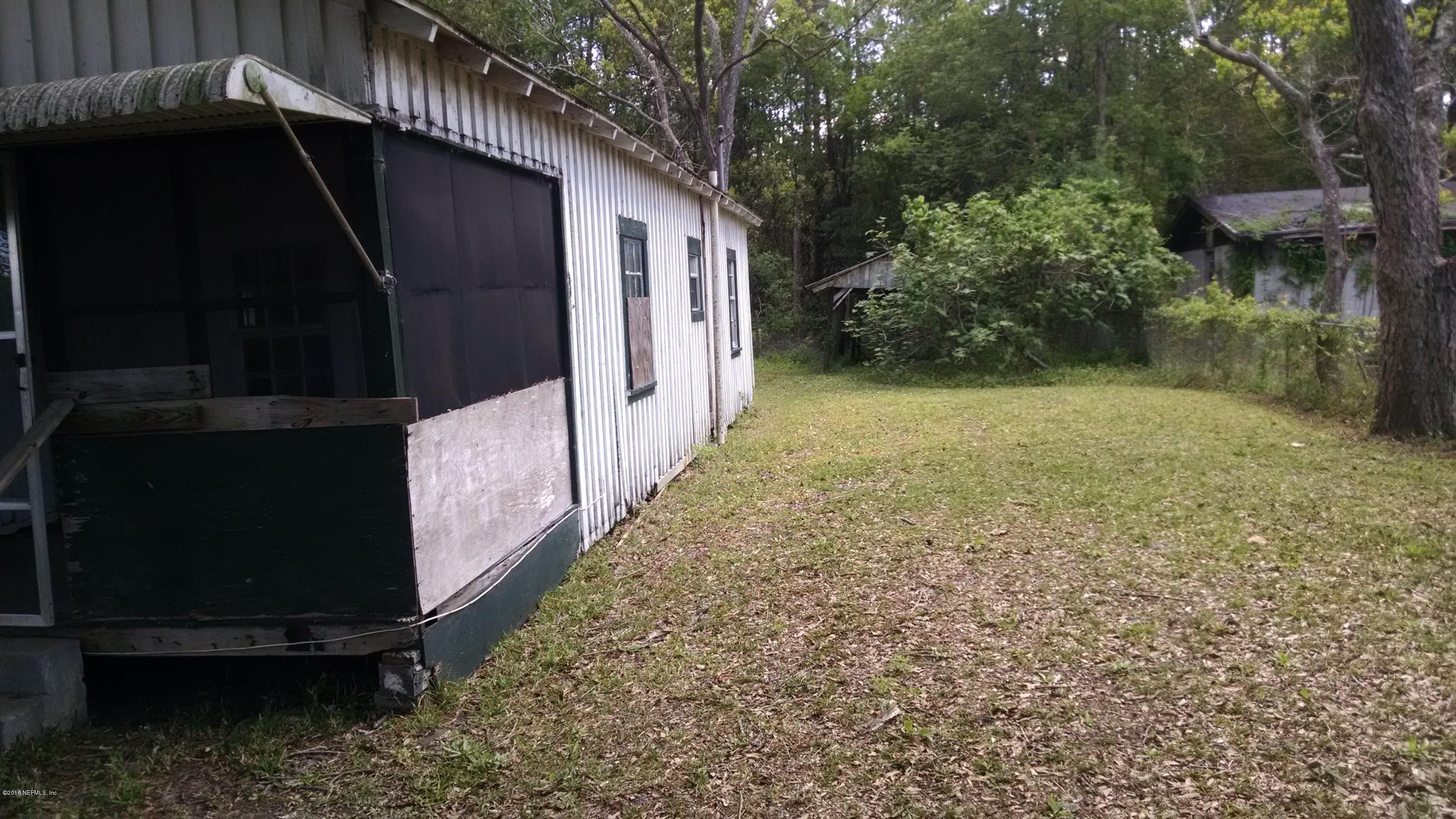 47 Limann Road Jacksonville, FL 32234 - Photo 17 of 19 right side