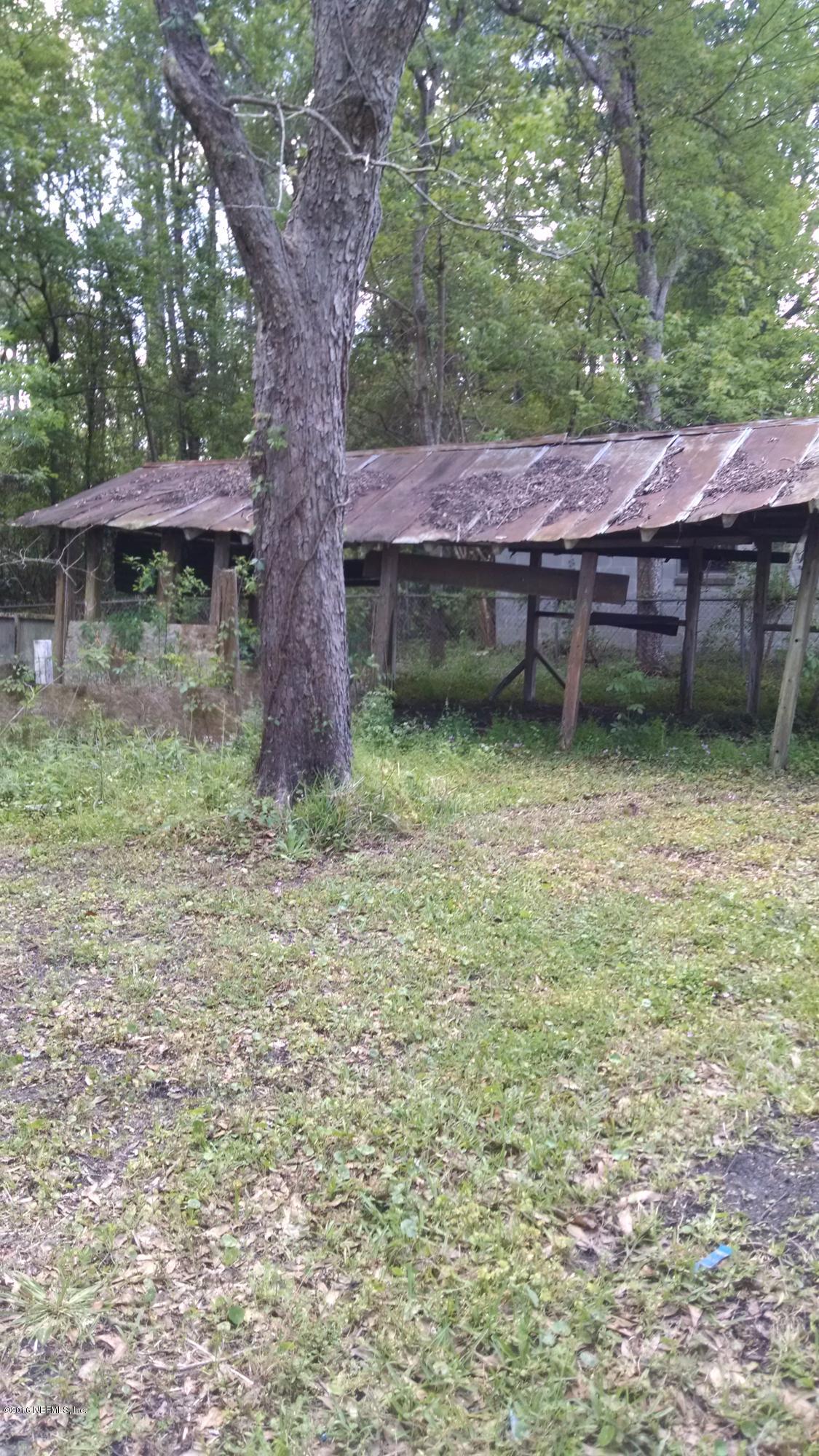 47 Limann Road Jacksonville, FL 32234 - Photo 3 of 19 backyard
