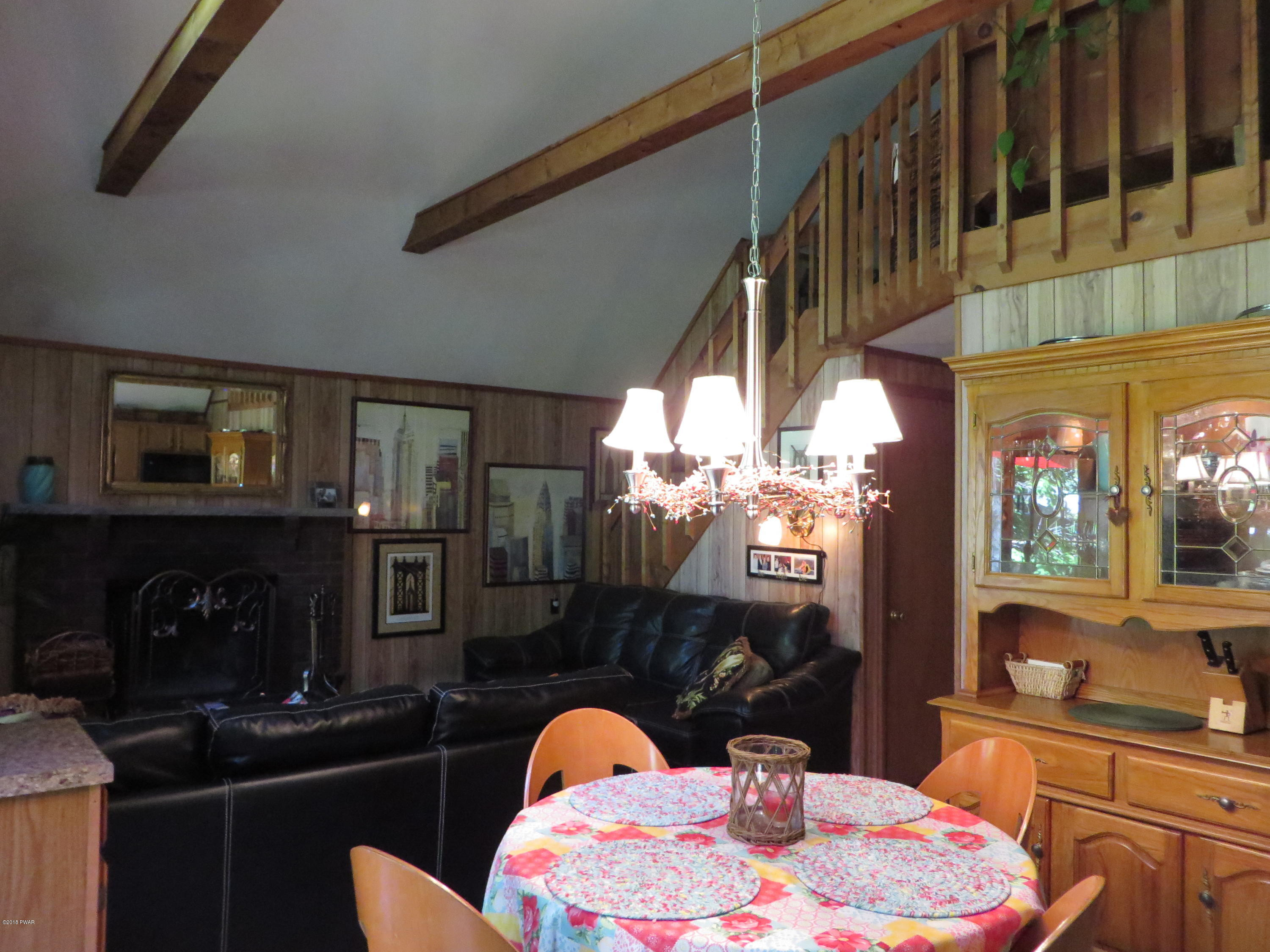 2112 Eagle Path Bushkill, PA 18324 - Photo 8 of 46