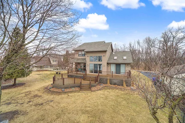$1,199,000 | 6097 East Lyngaas Road, Winneconne, WI 54986