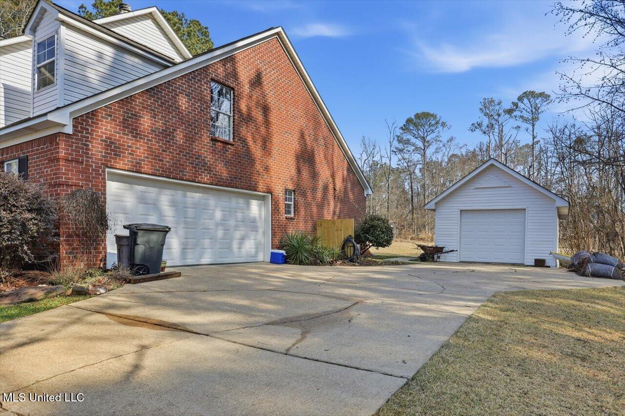 116 Shenandoah Estates Circle Brandon, MS 39047 - Photo 4 of 38 04-116 Shenandoah Estates Cir _ Home Tou