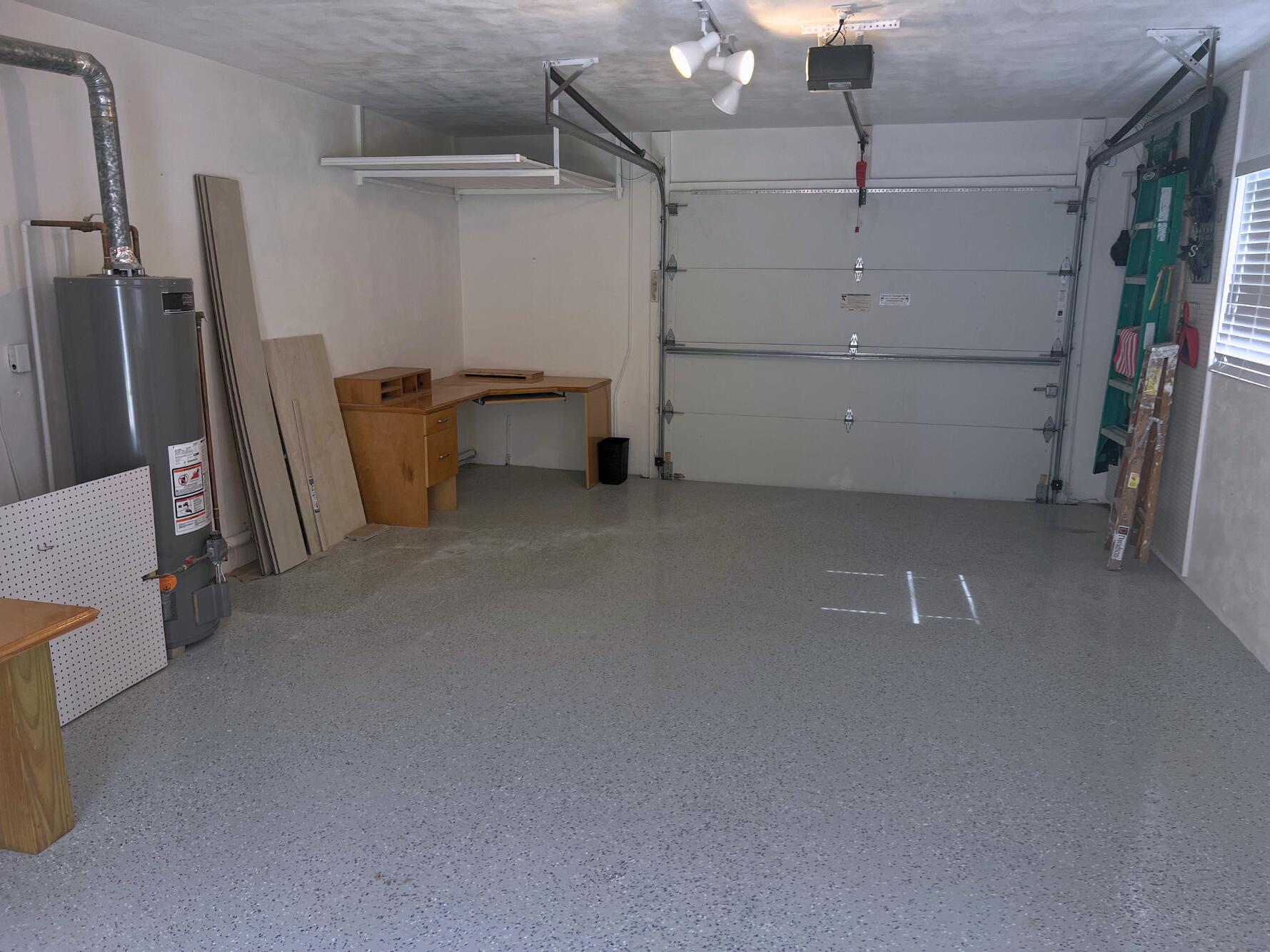 1260 Manor Drive Riviera Beach, FL 33404 - Photo 46 of 56 Garage